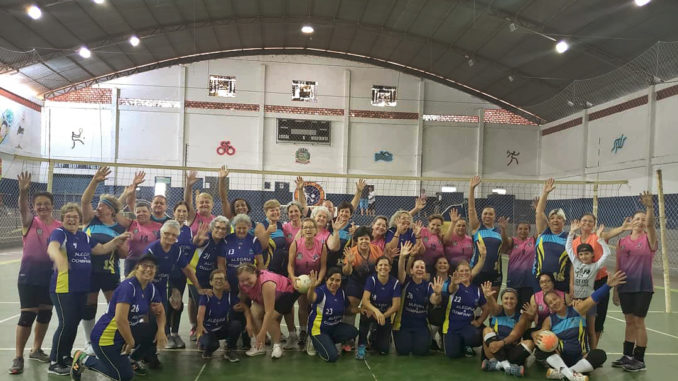 Feriado em Quadra Águas de São Pedro
